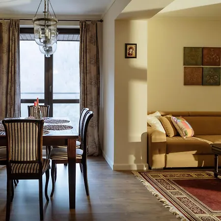 Constellation Loft Colina Marei - Xbox And Baby Crib Apartment
